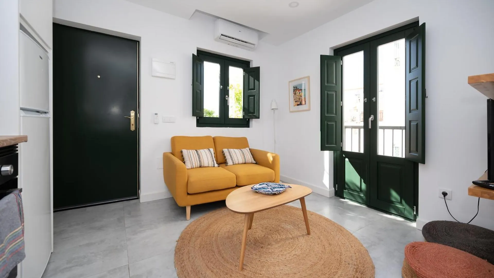 Lovely House In Peaceful Courtyard Benalmadena Apartment