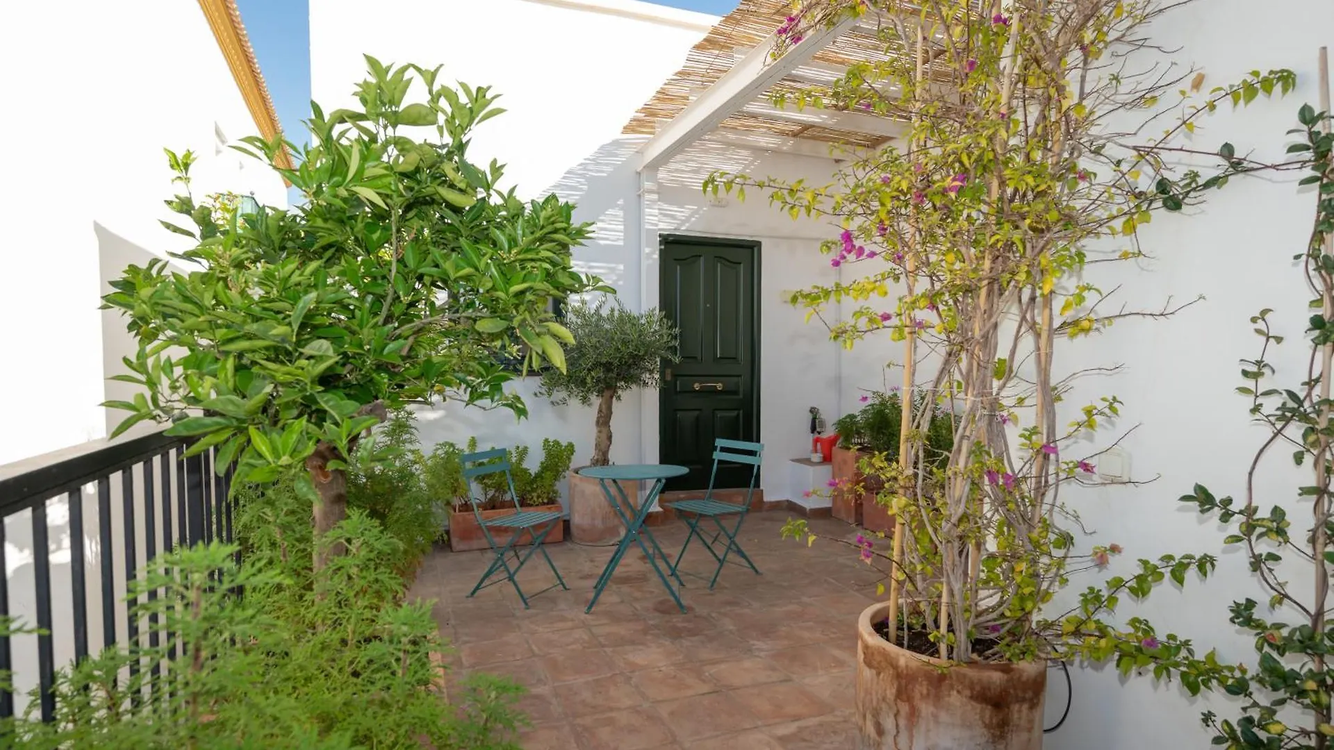 Lovely House In Peaceful Courtyard Benalmadena Apartment