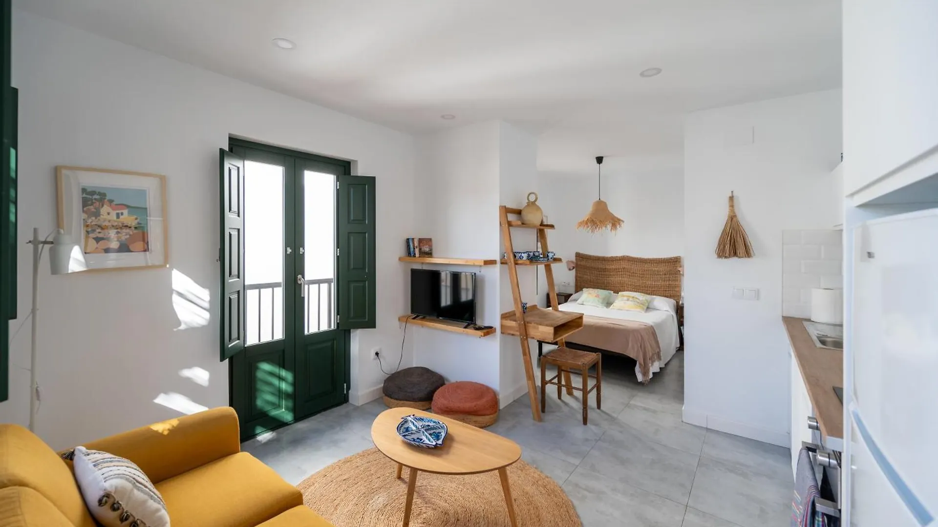 Apartment Lovely House In Peaceful Courtyard Benalmadena Spain