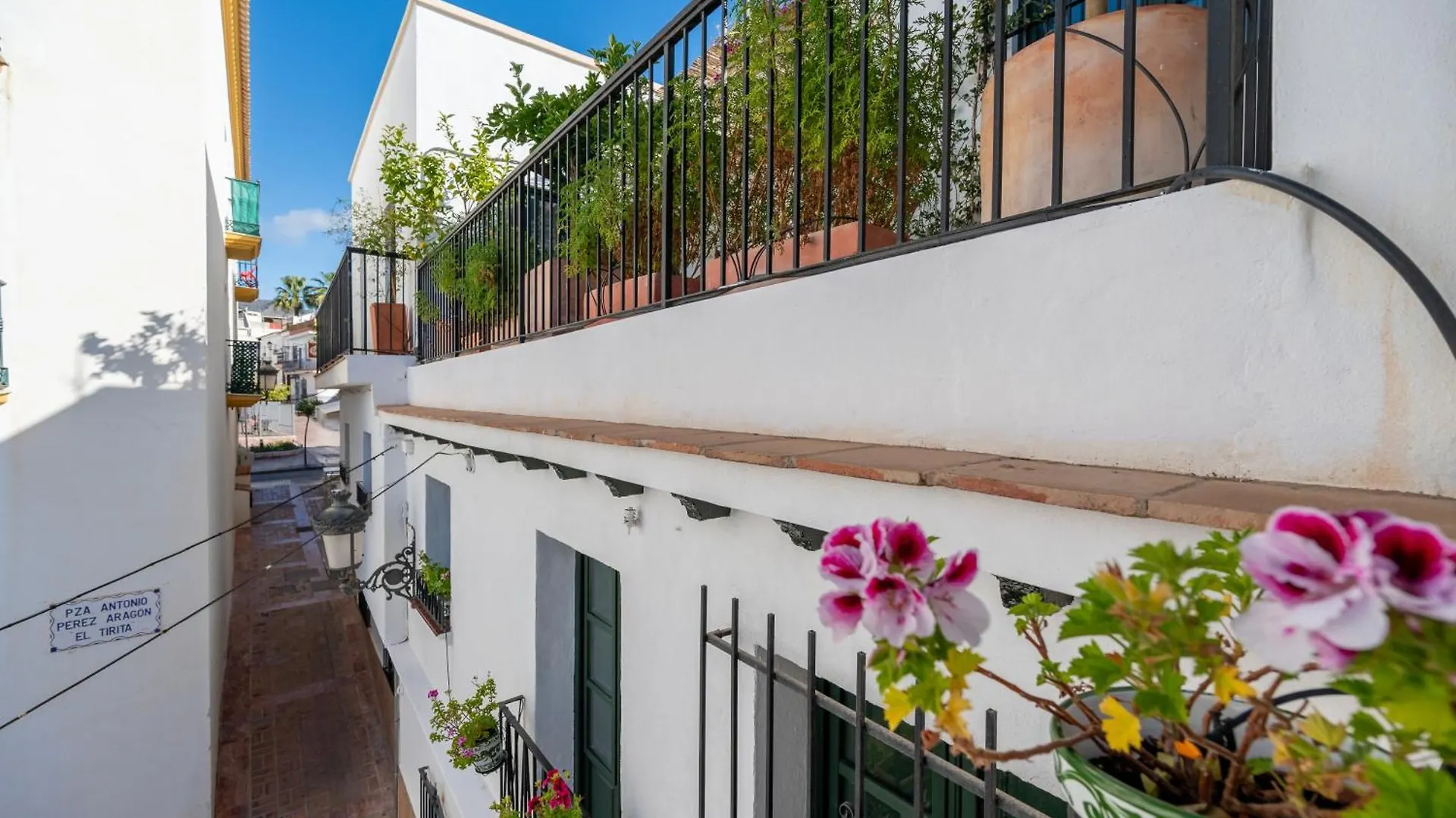 Apartment Lovely House In Peaceful Courtyard Benalmadena